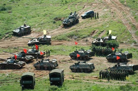 Lực lượng bọc thép Lục quân Trung Quốc với các loại xe chiến đấu hỗn hợp